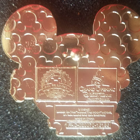 Shanghai Disney Pin Grand Opening, Stitch - Picture 2 of 8